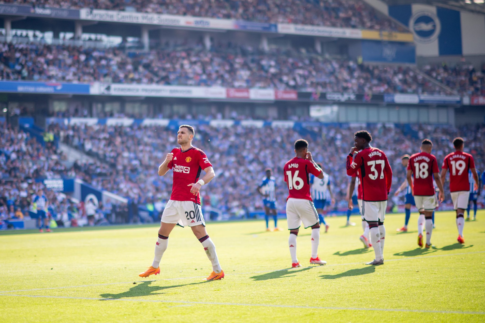 照片背后的 照片背后的